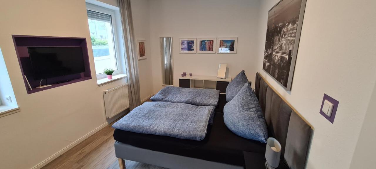 Appartement Lavendel, Ferienwohnung Mit Eigenem Eingang Wie Ein Kleines Haus Bad Salzuflen Eksteriør bilde