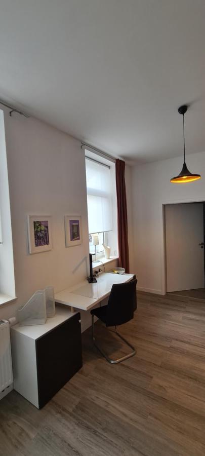 Appartement Lavendel, Ferienwohnung Mit Eigenem Eingang Wie Ein Kleines Haus Bad Salzuflen Eksteriør bilde