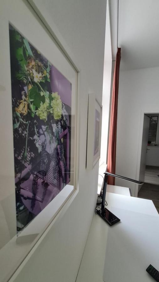 Appartement Lavendel, Ferienwohnung Mit Eigenem Eingang Wie Ein Kleines Haus Bad Salzuflen Eksteriør bilde