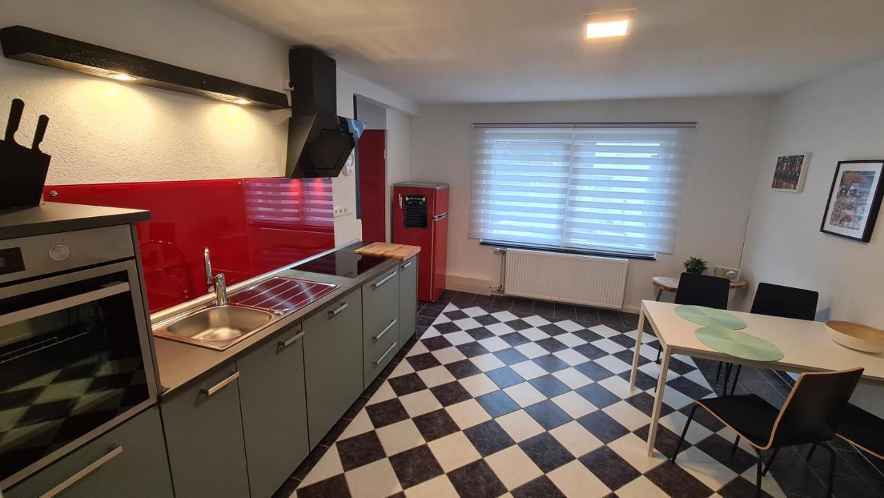 Appartement Lavendel, Ferienwohnung Mit Eigenem Eingang Wie Ein Kleines Haus Bad Salzuflen Eksteriør bilde