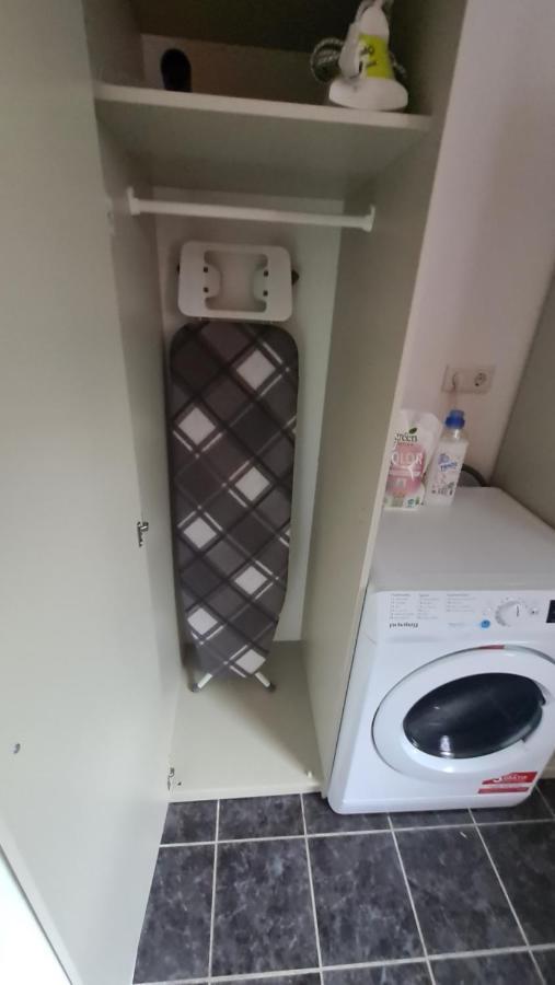 Appartement Lavendel, Ferienwohnung Mit Eigenem Eingang Wie Ein Kleines Haus Bad Salzuflen Eksteriør bilde