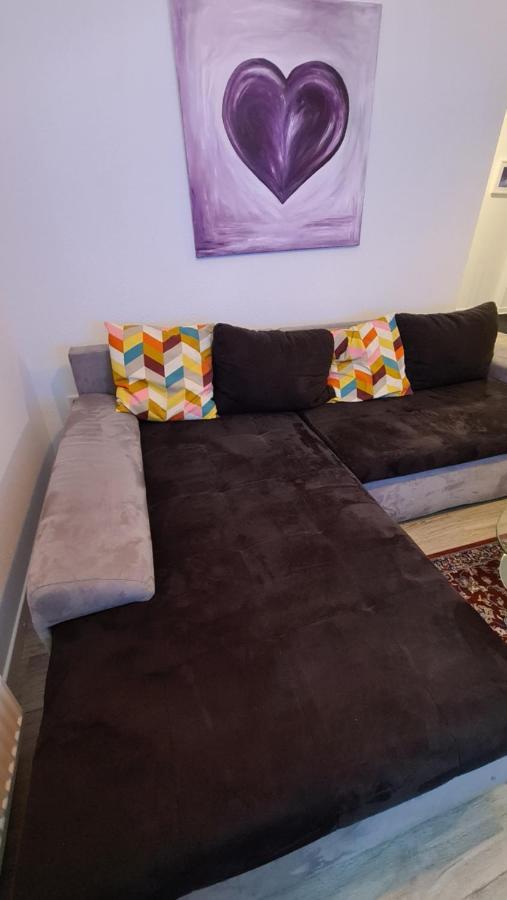 Appartement Lavendel, Ferienwohnung Mit Eigenem Eingang Wie Ein Kleines Haus Bad Salzuflen Eksteriør bilde